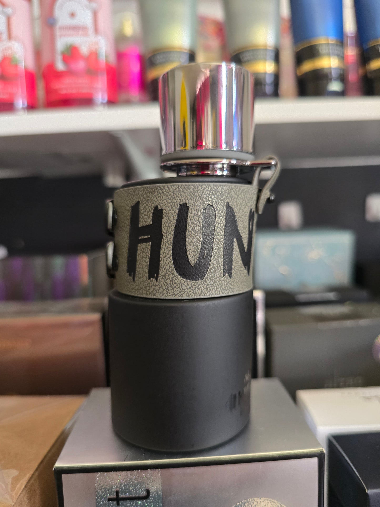 Hunter intense hombre