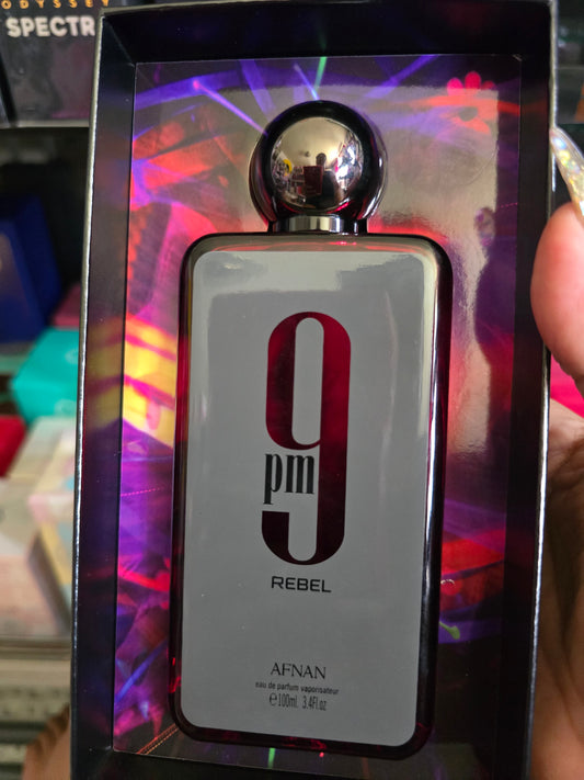 9pm rebel hombre